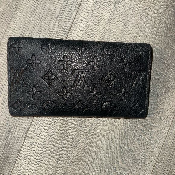 LV wallet - Picture 1 of 5